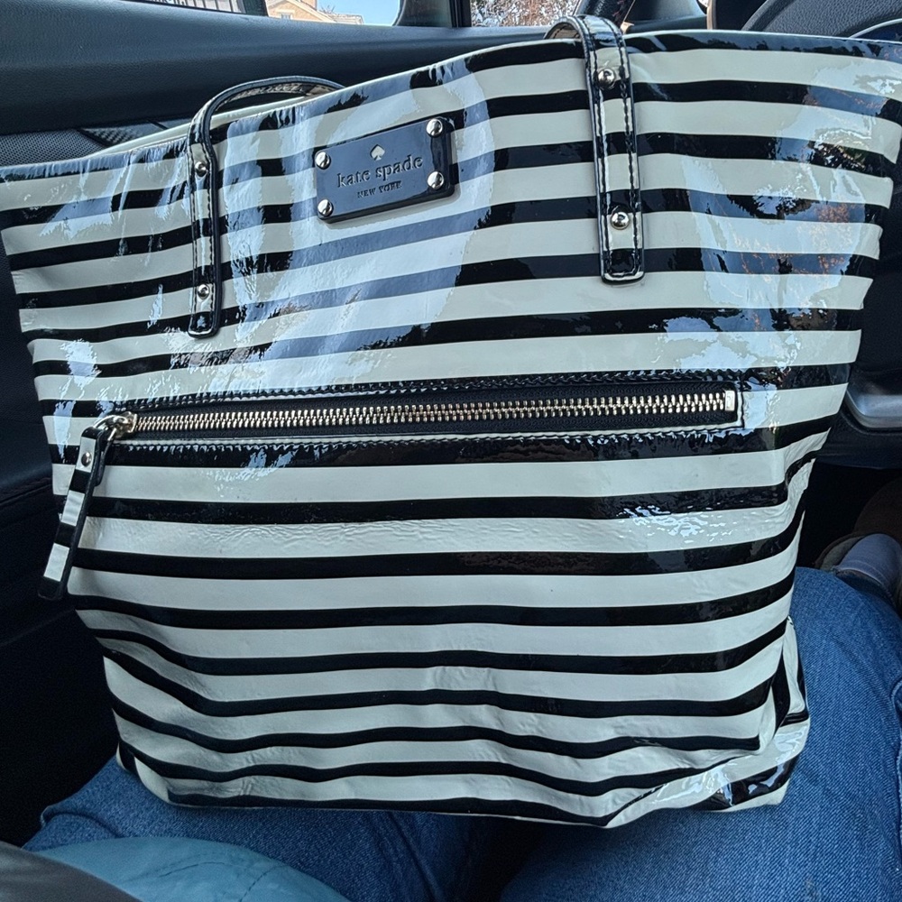 Kate Spade 
Glossy Black & White Striped Tote and Wallet!